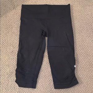 Lululemon Black cropped leggings